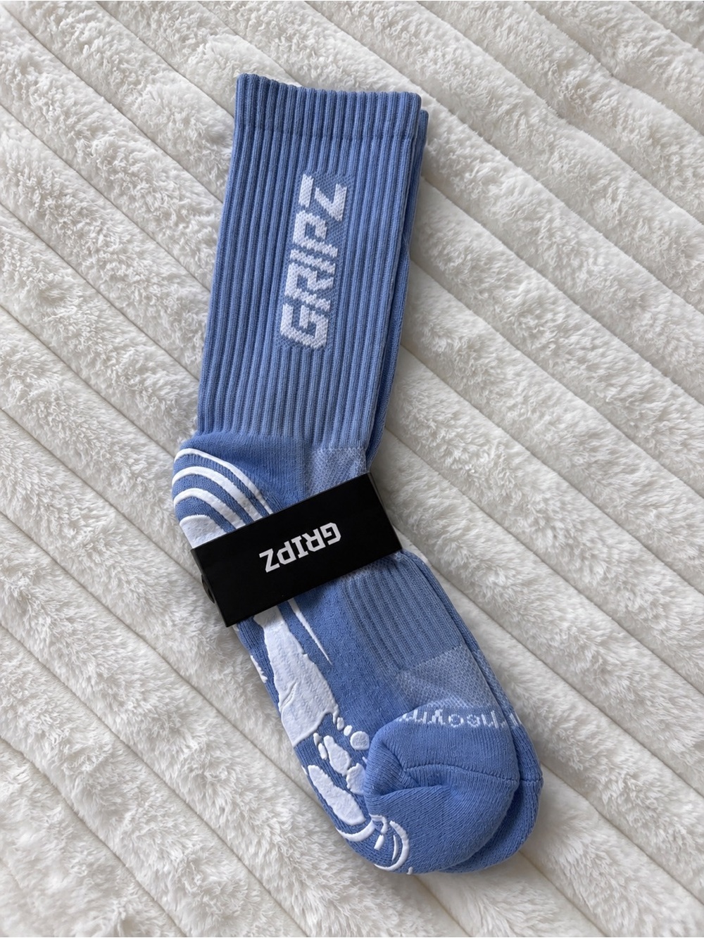 GRIPZ Performance Grip Socks Unisex Blue Athletic Crew Socks NWT